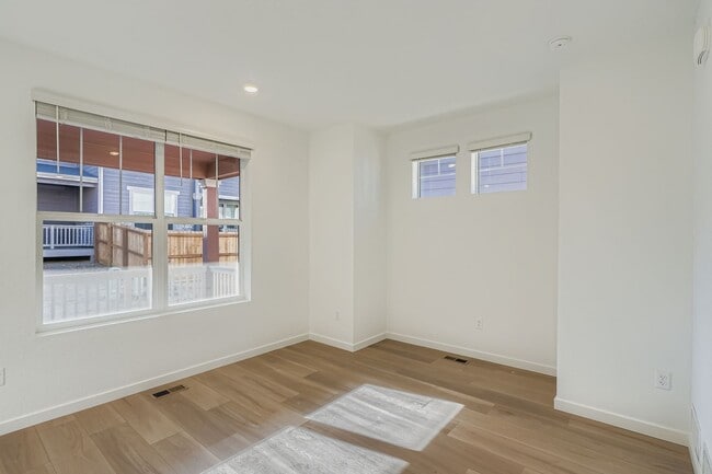 6810 Juniper Dr, Thornton, CO 80602 - photo 4