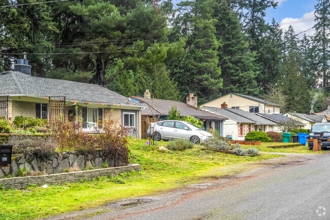 Ramblers, split level homes and condos are awaiting you in Richmond Highlands.