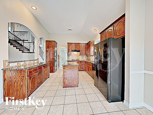 304 Wisteria Way, Red Oak, TX 75154 - photo 5