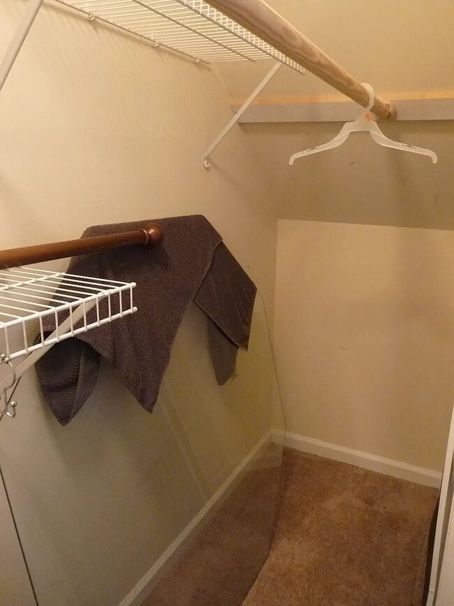 2477 Boston Post Rd unit apartment, Guilford, CT 06437 - photo 5