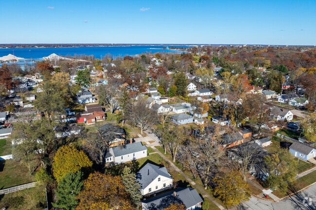 Lakeside is located near Muskegon Lake and just minutes from Lake Michigan.