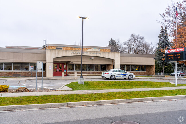 Orchard Center Elementary has a small student drop off loop at the front of the school.