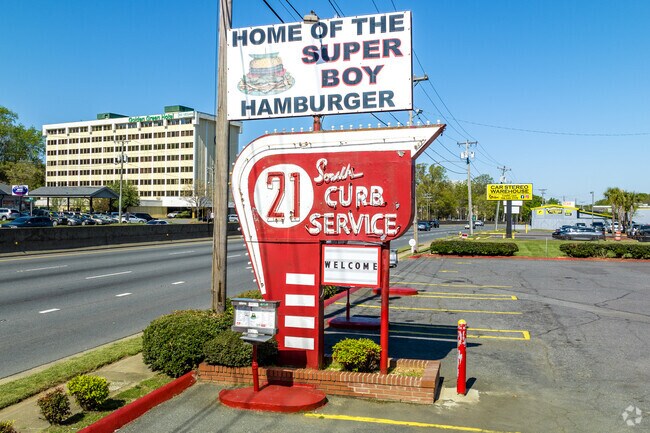 South 21 Drive-In serves its classic Super Boy Hamburger in Commonwealth Park.