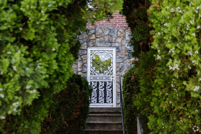 Some homes in West Hills feel like a window into a secret garden.
