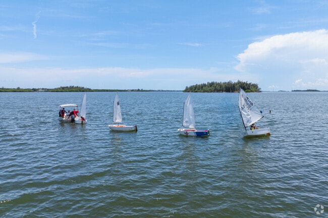 The Indian River’s ideal sailing conditions make it a favorite for Vero Beach residents.