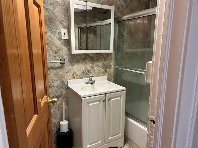 40 Lincoln Ave, Pelham, NY 10803 - photo 6