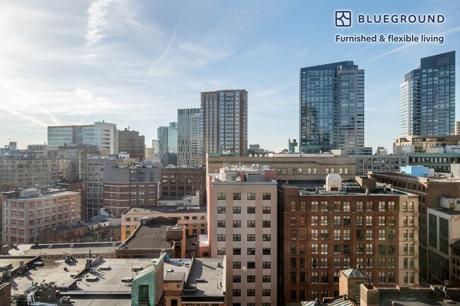 120 Kingston St unit FL13-ID833, Boston, MA 02111 - photo 4