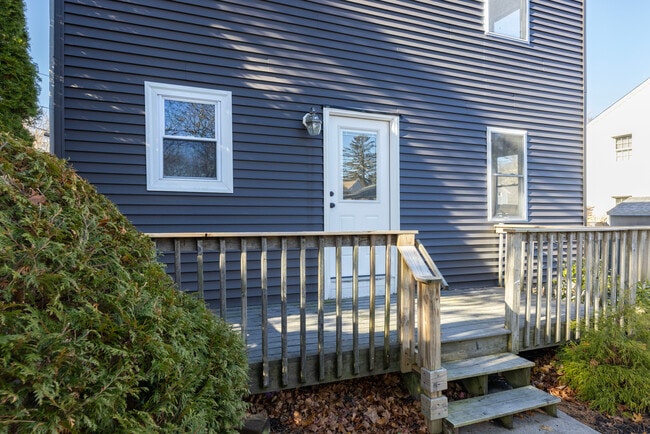 5 School Ln, Wakefield, RI 02879 - photo 4