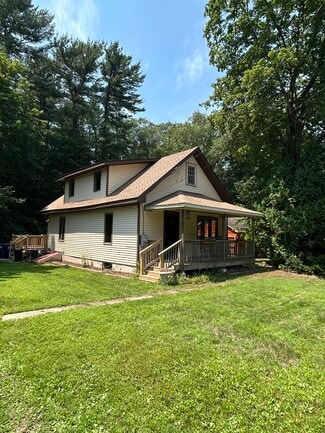 6 Sleepy Hollow Pentway, Gales Ferry, CT 06335