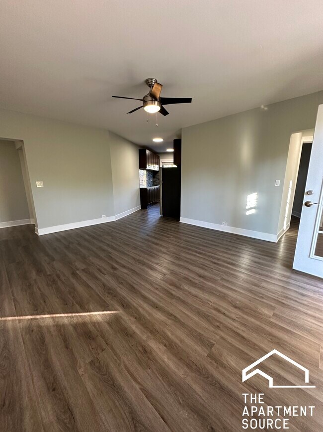 730 Judson Ave unit 4, Highland Park, IL 60035 - photo 2