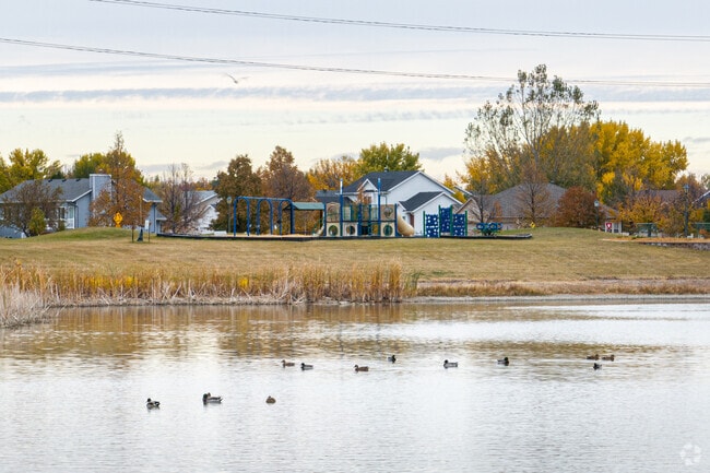 With scenic ponds, mature trees, and winding streets, Charleswood has something for everyone.
