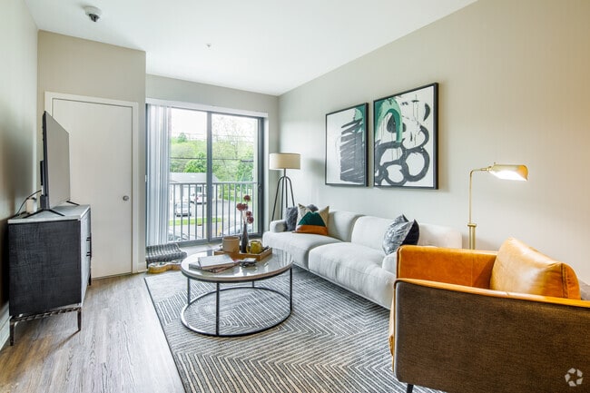 2 BR, 2 BA - “O”, 1049 SF