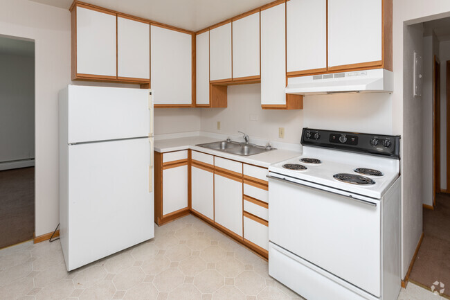 2BR, 1BA - 894SF