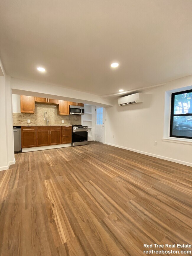 688 Parker St Unit 1, Boston, MA 02120