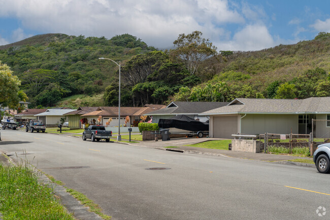 Homes in Kailua are tucked away in the hillsides and valleys.