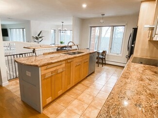 339 Main St, Farmington, CT 06032