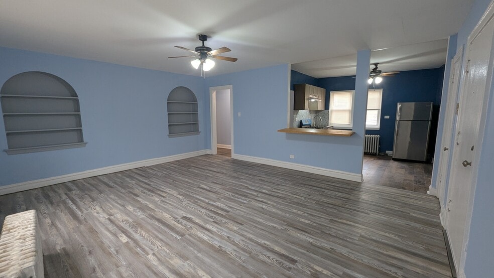 7416 N Rogers Ave unit 2S, Chicago, IL 60626 - photo 1