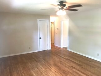 2300 E 15th St, Sedalia, MO 65301