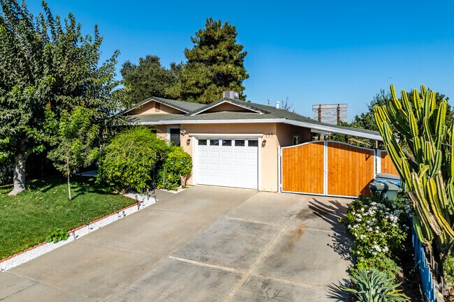 Midcentury ranch-style homes in Williams are charming.