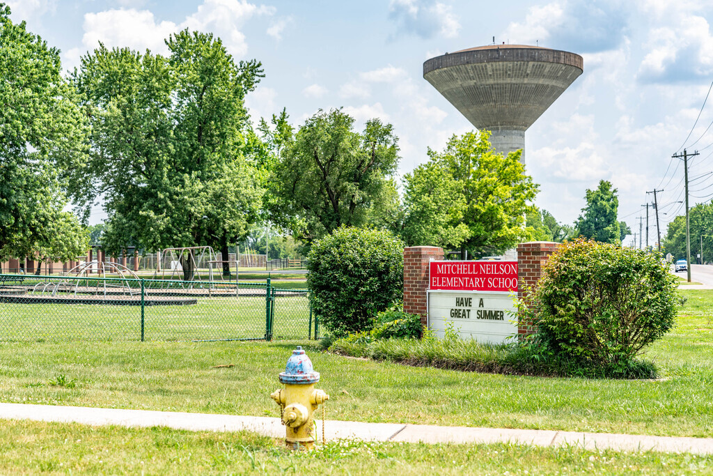 Mitchell-Neilson Elementary is a public school serving students in Murfreesboro, Tennessee.