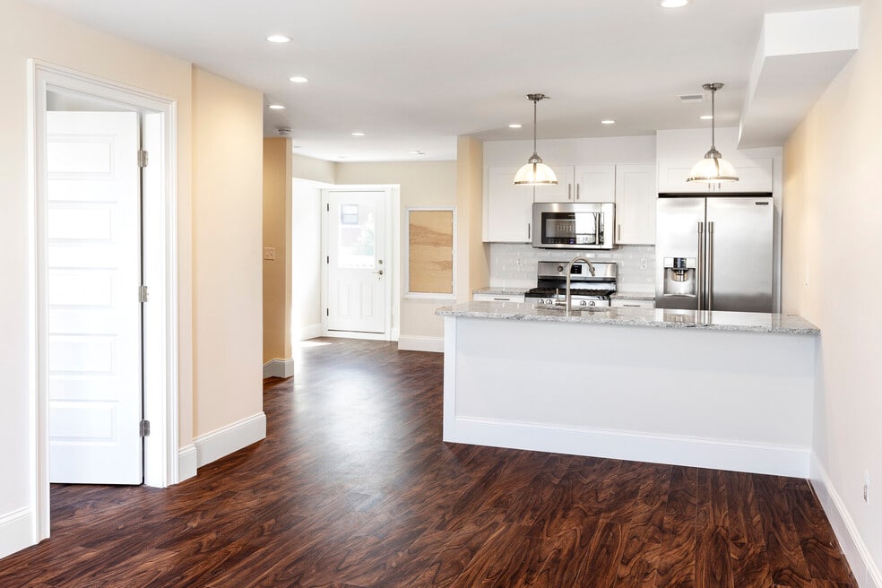 1900 Washington St unit 7T, Boston, MA 02118 - photo 1