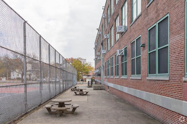 PS 66 is ranked #324 in New York City Public Elementary Schools.