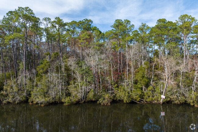 Beulah combines rural charm with easy access to Pensacola amenities.