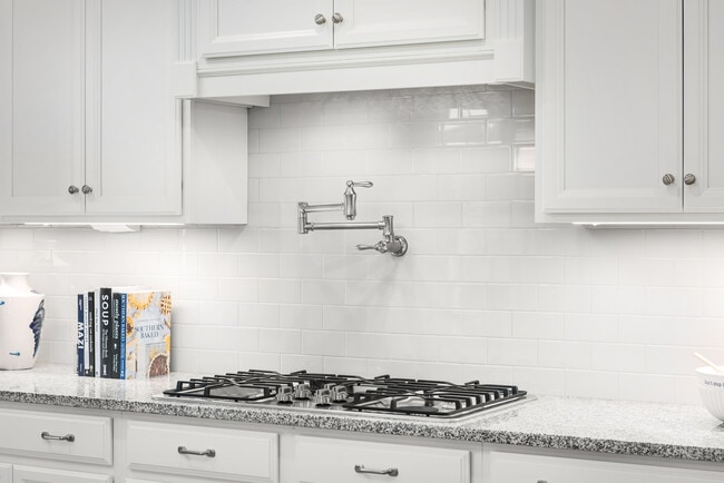 8508 Lallybroch Ln unit 38786990, Fulton, MD 20759 - photo 5