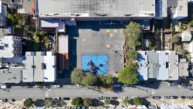 Alamo Elementary School has an awesome playground for students in San Francisco.