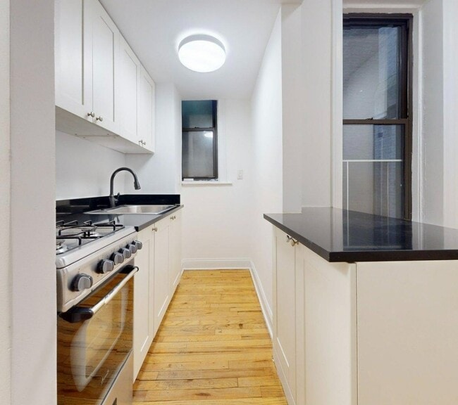 471 Central Park W unit 1C, New York, NY 10025 - photo 5