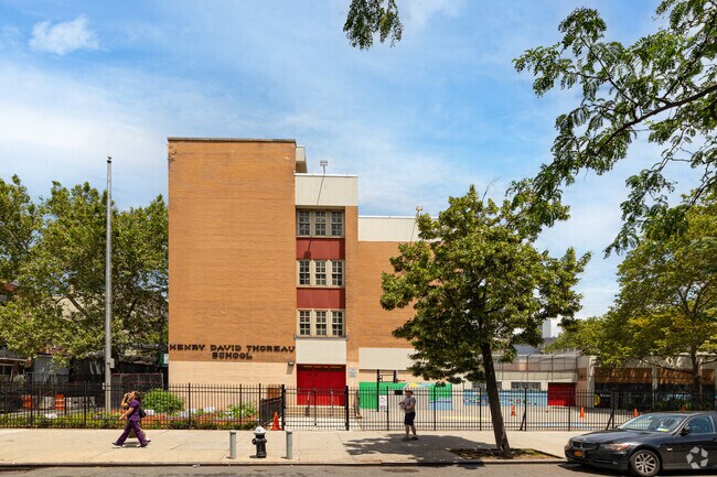 P.S. 017 Henry David Thoreau is in a mixed use area.