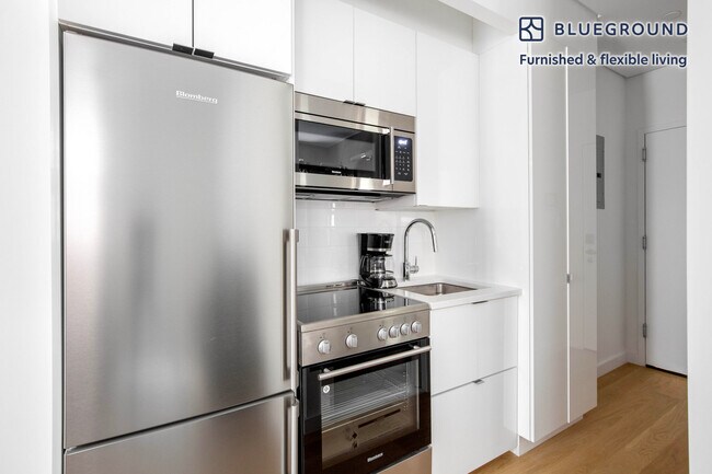 59 Thompson St unit FL1-ID1143, New York, NY 10012 - photo 4