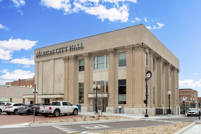 Marion city hall stands on the north west corner of Town Square Plaza.
