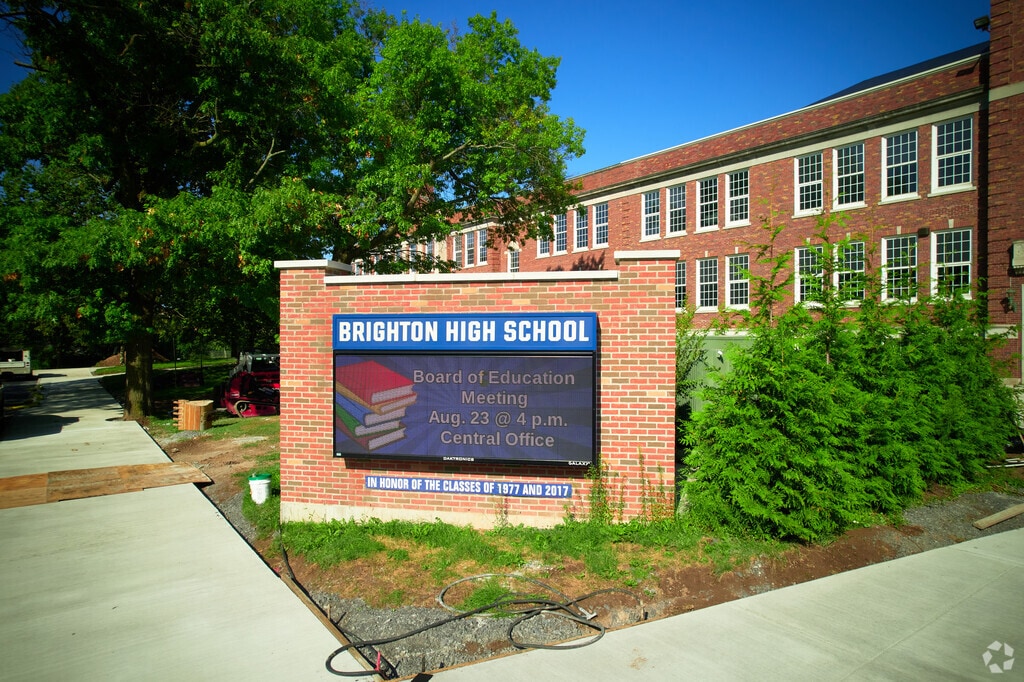 Brighton High School, Rankings & Reviews