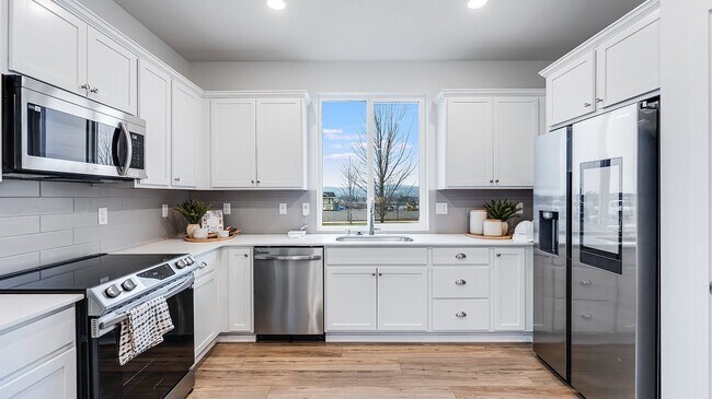 24872 E Hawkstone Loop, Liberty Lake, WA 99019 - photo 2