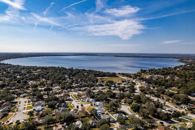 Lake Minneola is a large lake on the west side of town.