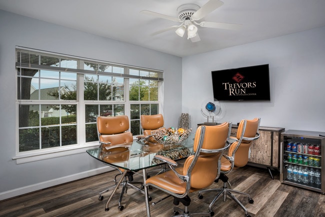 Trevors Run, Herndon, VA 20171 - photo 6