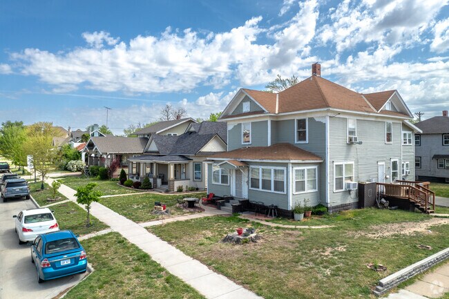 The median home price in Dodge City is $245,000