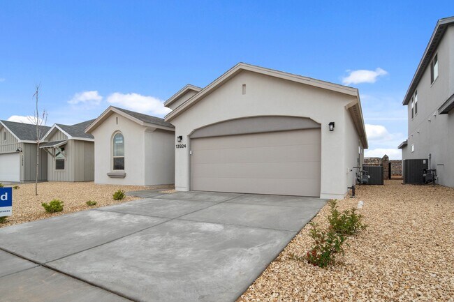 6055 Tin Hill St, Santa Teresa, NM 88008 - photo 3