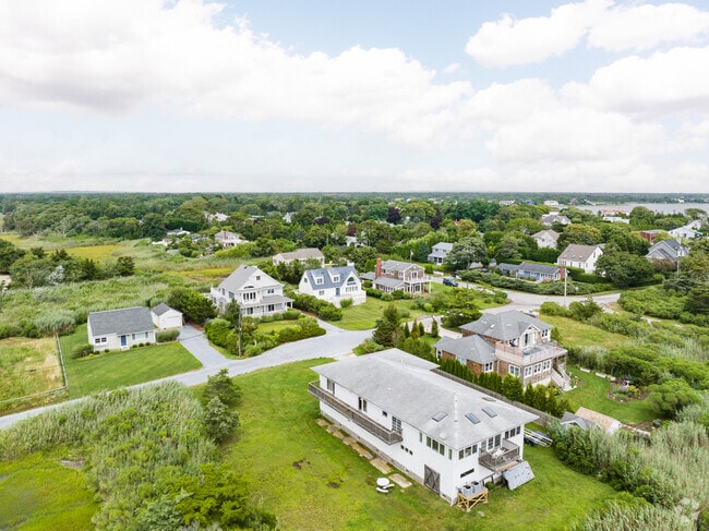 Westhampton is a family-friendly oceanfront community that's close enough for a commute.