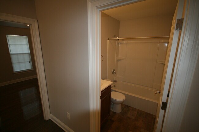 718 16th St, Gretna, LA 70053 - photo 7