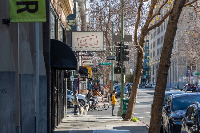 Lakeside is always full of bicyclists commuting through the busy downtown streets.