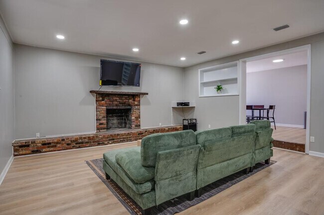 218 Cactus St unit ID1319918P, Tallahassee, FL 32304 - photo 5