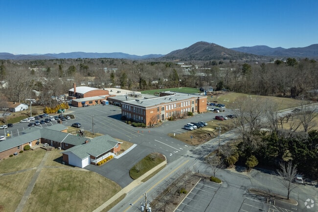 The Veritas Christian Academy is located in Fletcher, NC.