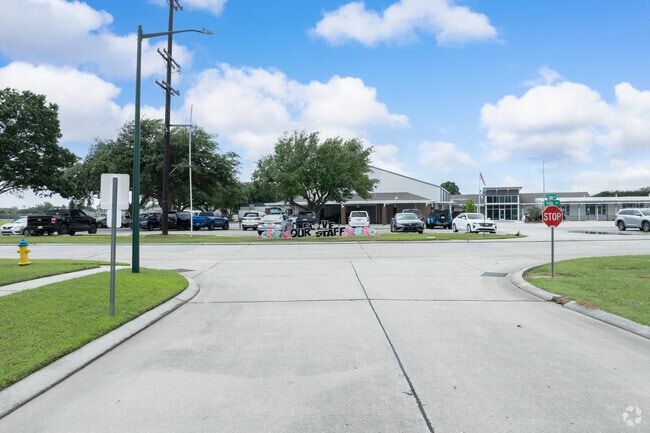 Houma Christian School is a private school serving students from elementary through high school.