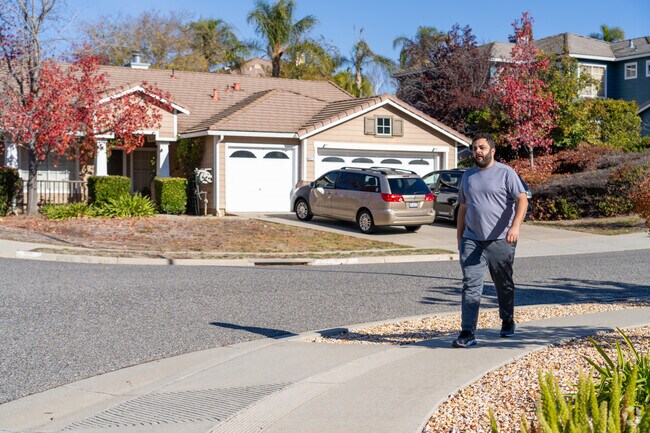 Richmond Ranch offers scenic sidewalks perfect for daily strolls and fresh air.