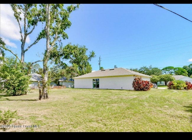 1281 Barber St, Sebastian, FL 32958 - photo 4