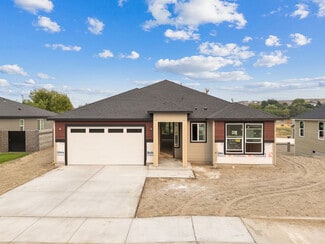 538 Tatoosh Ave, West Richland, WA 99353