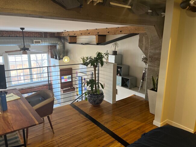 1090 Cherokee St unit 201, Denver, CO 80204 - photo 4