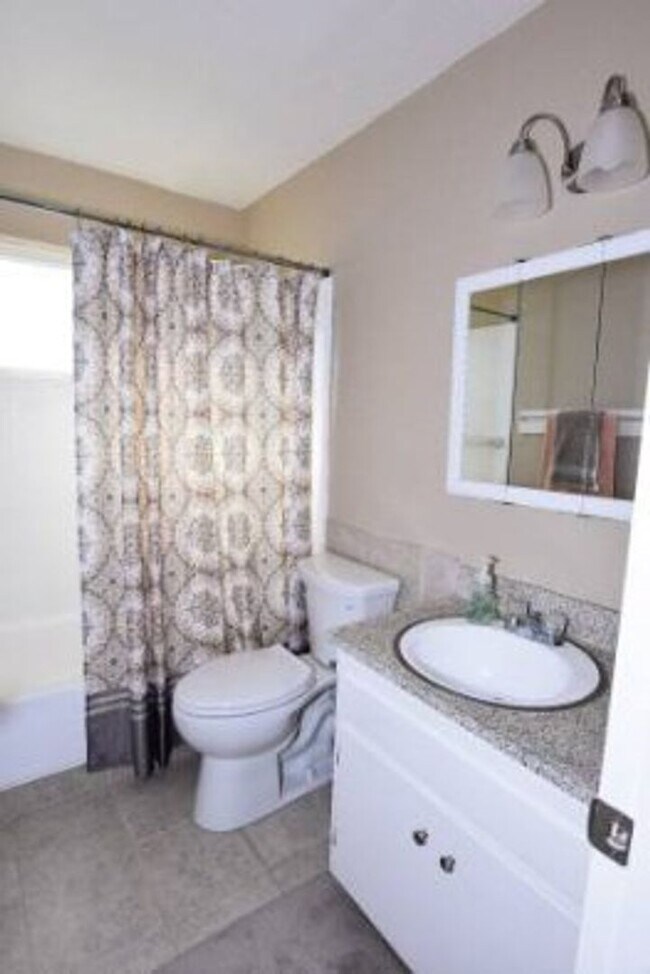 Garfield Manor, Lodi, CA 95240 - photo 5